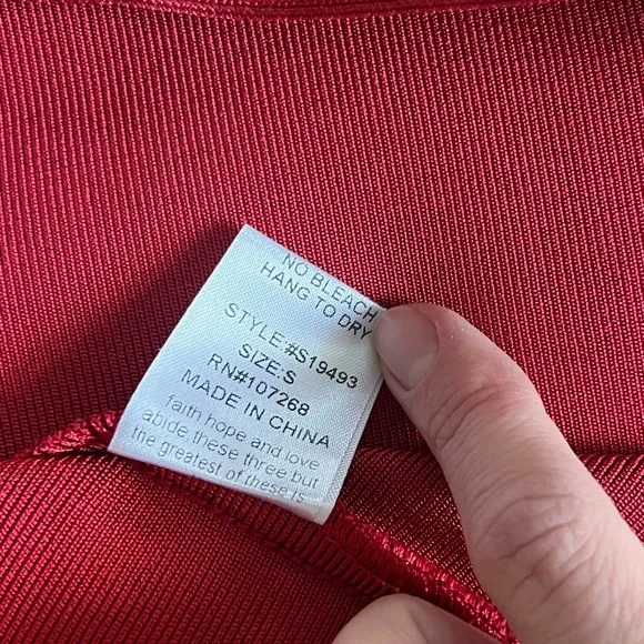 Gracia scuba midi skirt in red - Picture 6 of 6